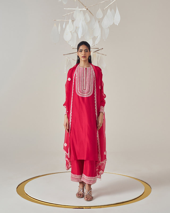 Silk Straight Kurta & Wide Leg Pants Set: Paired with Silk Organza Dupatta