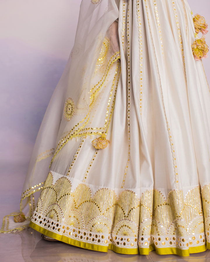 IVORY AND GOLD LEHENGA SET (MZLH05)