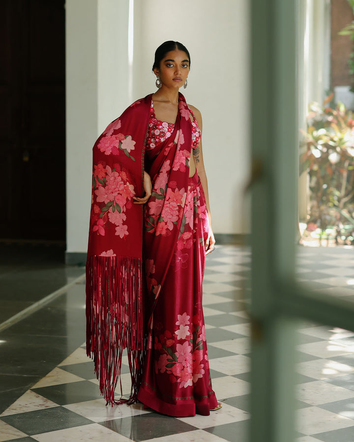 SCARLET FRINGE ORIENTAL BLOOM SARI SET