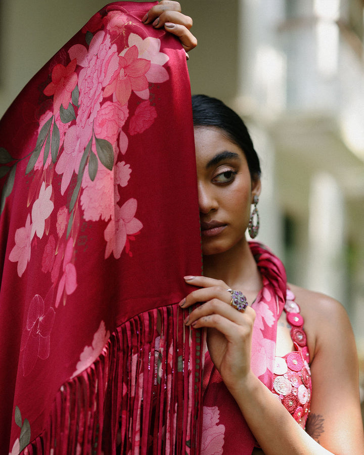 SCARLET FRINGE ORIENTAL BLOOM SARI SET